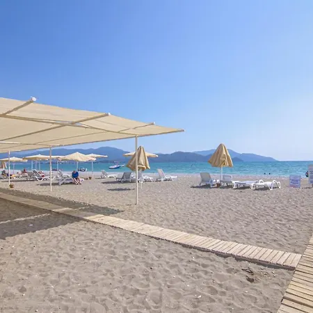 Sunset Beach Club Aqualettings Lighthouse 19 * 페티예